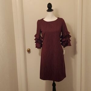 NWT Gabby Skye Plum Dress SZ 6